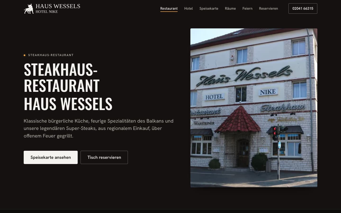 Restaurantseite von Haus Wessels: Überschrift 'Steakhaus-Restaurant Haus Wessels', kurzer Text zur Küche, Schaltflächen 'Speisekarte ansehen' und 'Tisch reservieren', daneben ein Foto der Hausfassade.
